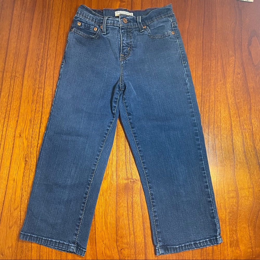 Levi’s perfectly slimming 512 Capri jeans